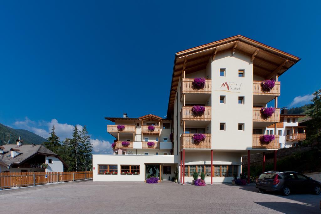 Hotel Mirabel San Vigilio Di Marebbe Eksteriør bilde
