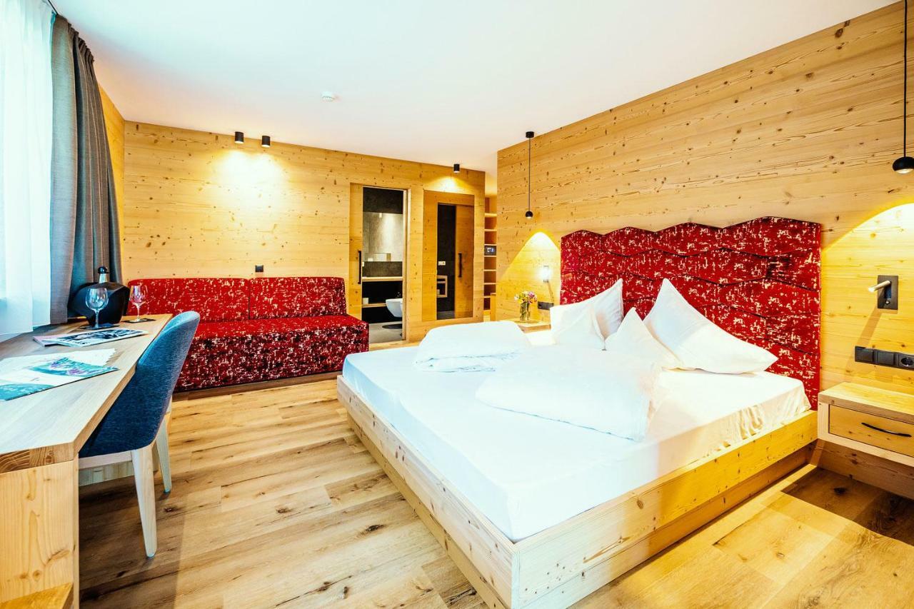 Hotel Mirabel San Vigilio Di Marebbe Eksteriør bilde